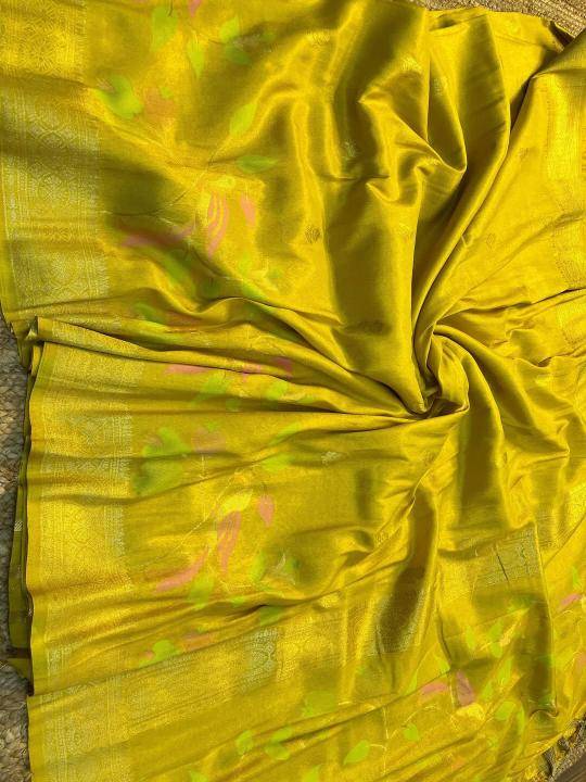 Akshara festive splendor Saree suppliers in Mumbai
